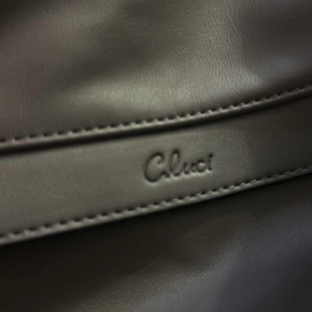 Backpack - Picture 4 of 6